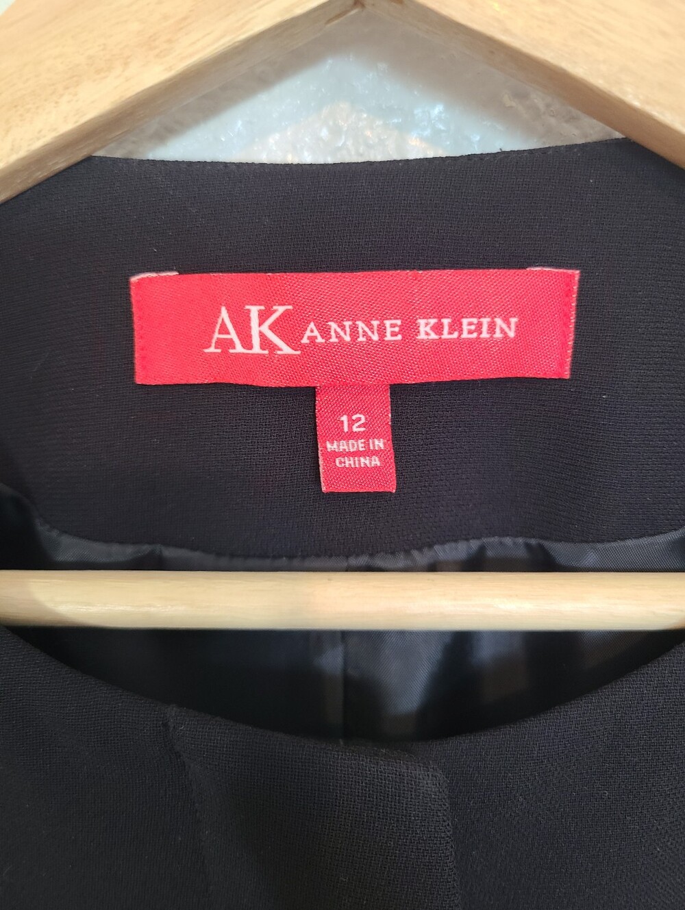 Anne Klein Black Collarless Tailored Blazer Jacket Size 12 Minimalist Sleek - Picture 5 of 6